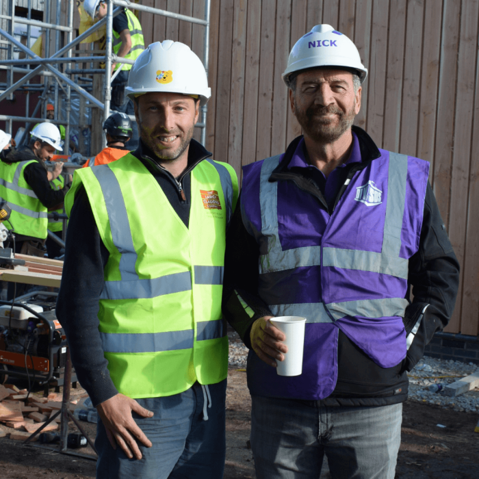 Mathew Davies (Larch Cladding Company) Nick Knowles (DIY SOS)